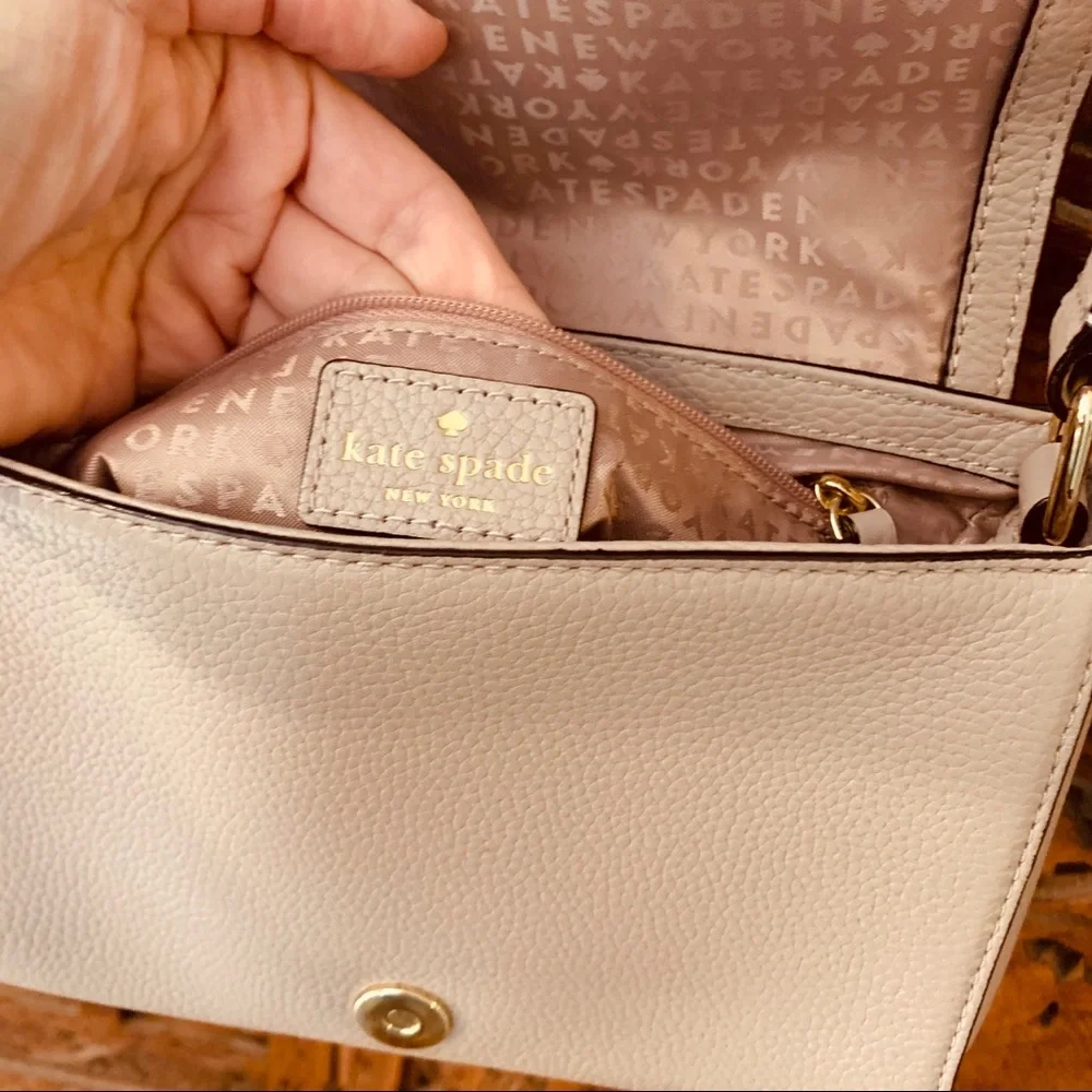 NWOT Kate Spade pebble crossbody - Picture 2 of 13
